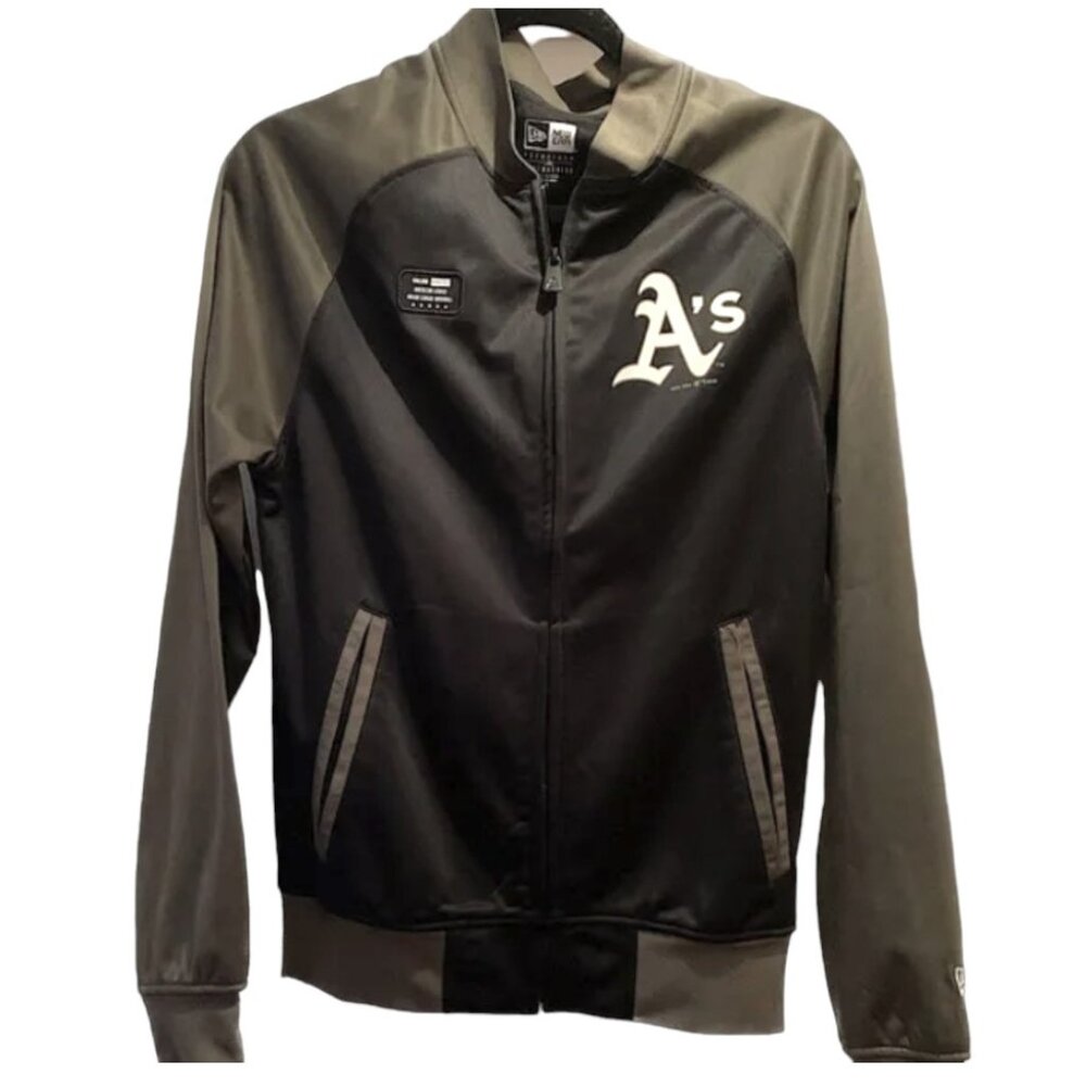 A’s Athletics Women’s Sports New Era Zip-Up, size small